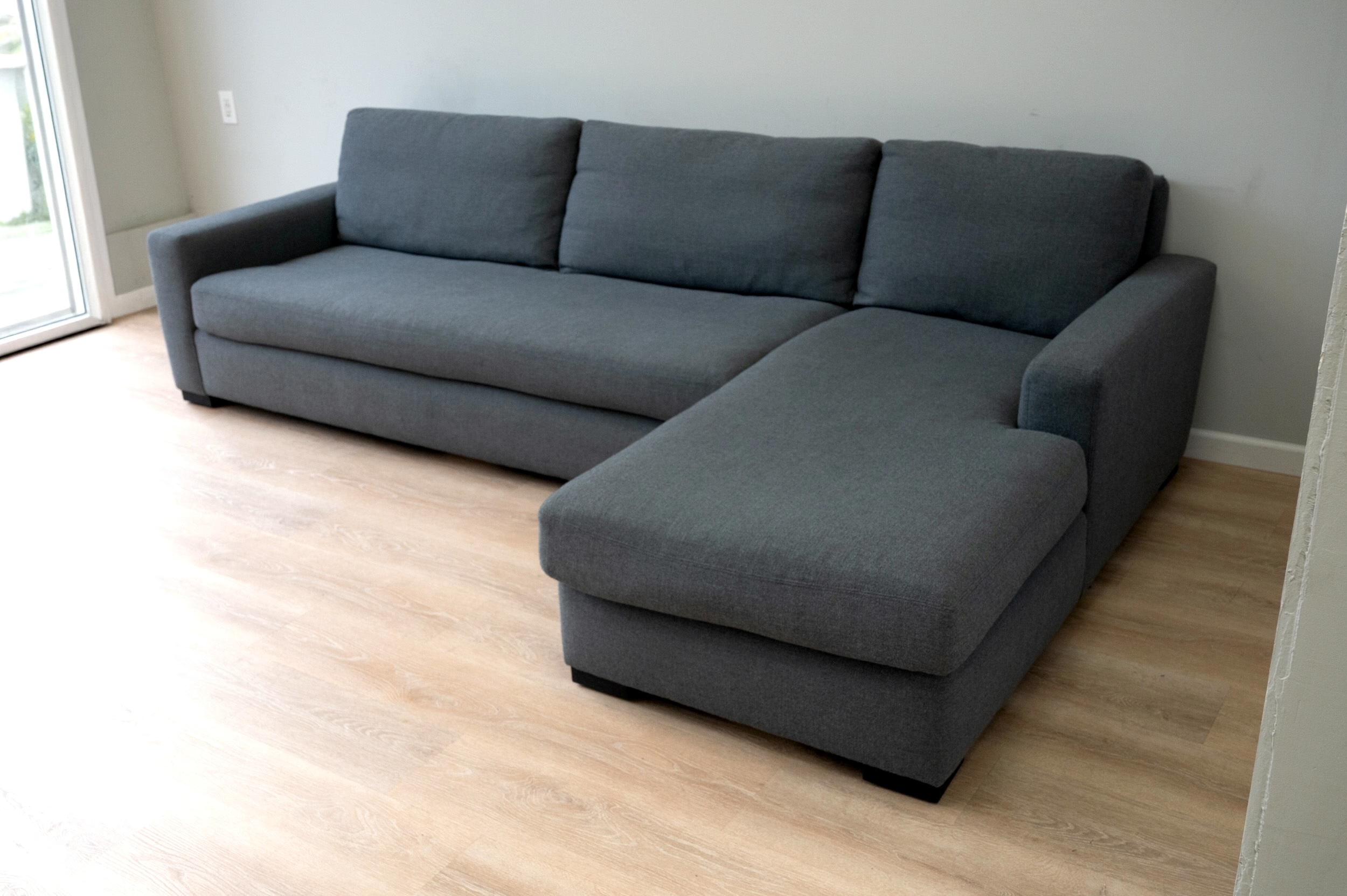 RH Maxwell Sectional